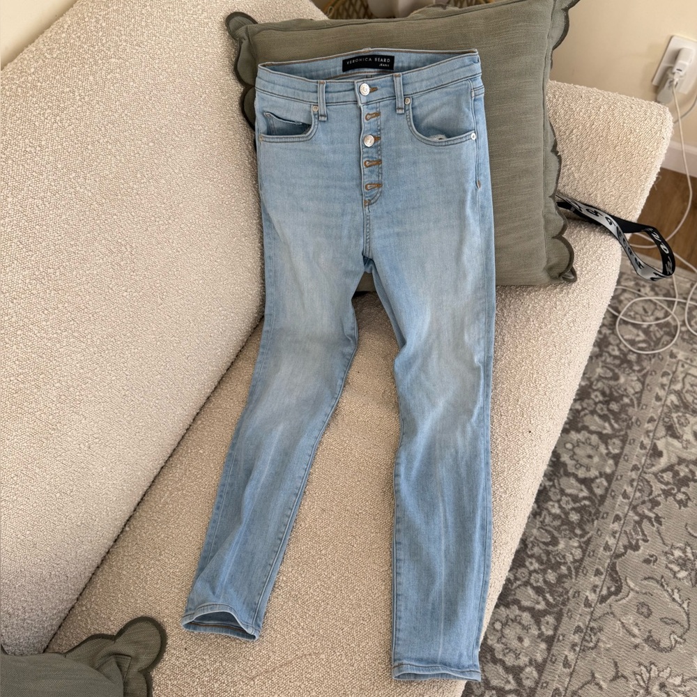 Veronica Beard Debbie 10’ High Rise Skinny Jeans in Air Wash 🤍